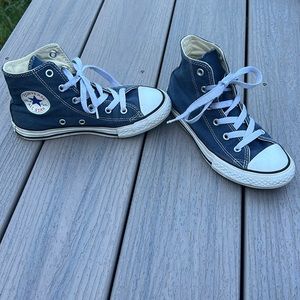 Converse All-Star Hightops Size 1- Navy